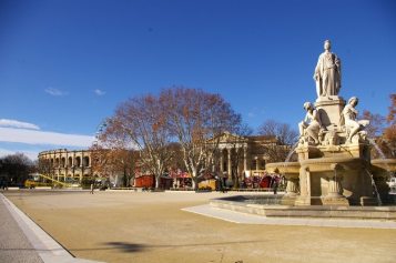 8847d-nimes